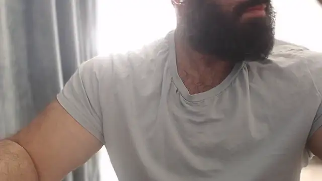 hugemachohandsome online show from October 2025 12:35:01 PM