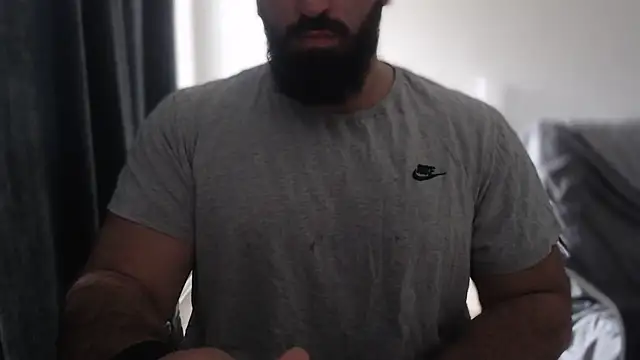 hugemachohandsome online show from October 2025 08:34:02 AM