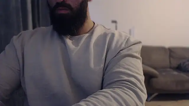 hugemachohandsome online show from October 2025 08:42:01 AM