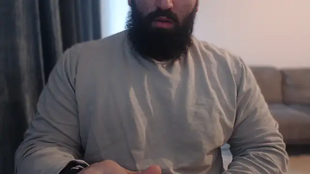 hugemachohandsome online show from November 2025 09:09:02 AM