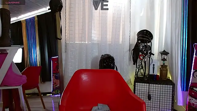 LatexDevil Blondie online show from January 2025 04:19:01 PM