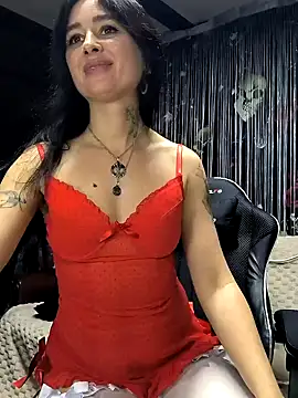 KikiXRed online show from December 2024 01:11:01 PM