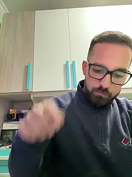 michele1500 online show from December 2025 04:34:01 PM