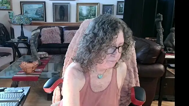 Snapshot of littlepistol01 chatting on June 2026 02:09:01 PM littlepistol01 online show from June 2026 02:09:01 PM