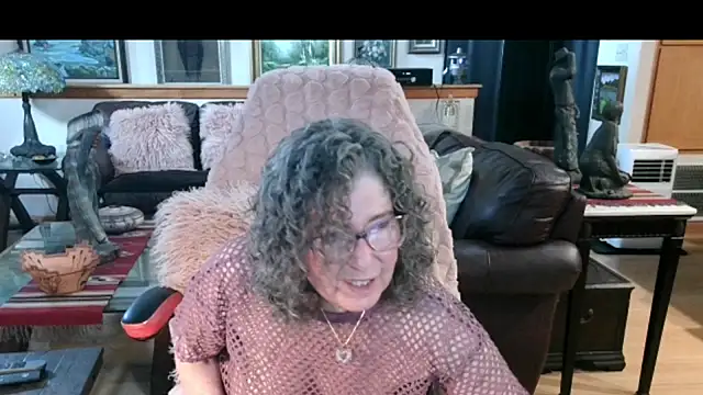 Snapshot of littlepistol01 chatting on July 2026 07:32:01 PM littlepistol01 online show from July 2026 07:32:01 PM
