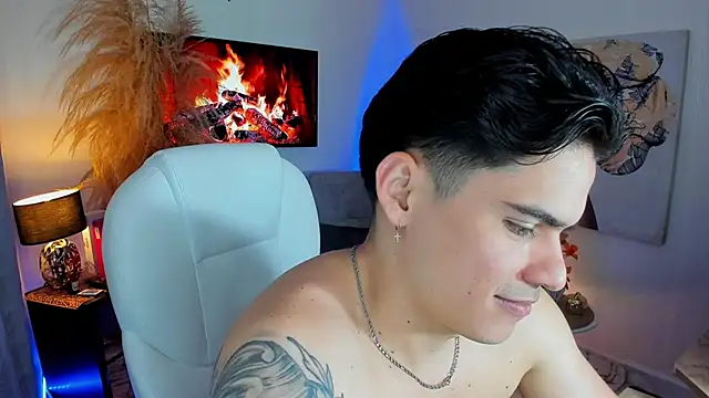 Matias Murrier online show from December 2025 01:04:02 PM