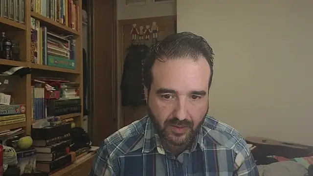 curiosillo83 online show from December 2025 12:15:01 AM