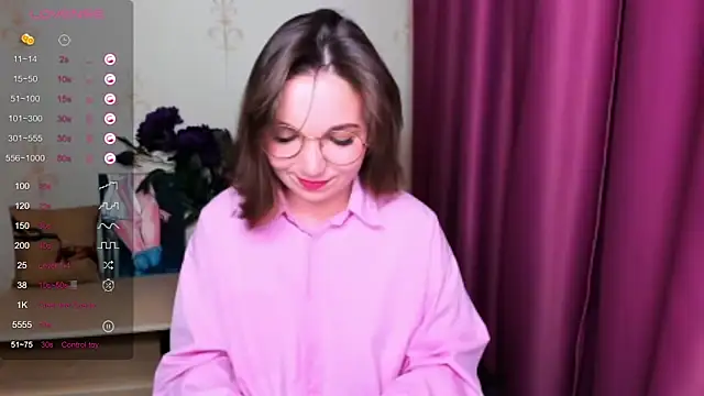 KindHazelHere  online show from March 2025 04:00:02 PM