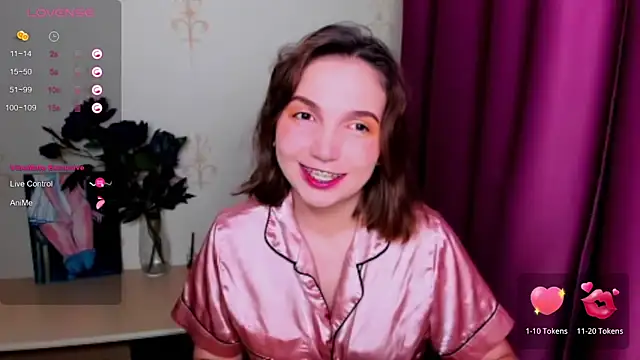 KindHazelHere  online show from September 2025 05:24:01 PM