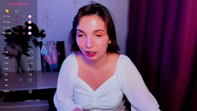 KindHazelHere  online show from October 2025 09:15:02 PM