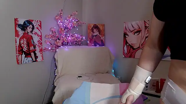 Moertomlly online show from November 2025 04:01:01 AM