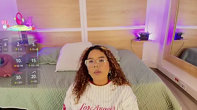 Snapshot of _nickypurple_ chatting on October 2025 07:12:02 PM nickypurple online show from October 2025 07:12:02 PM