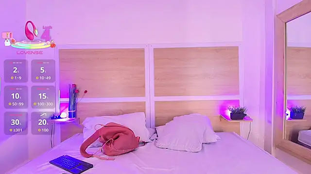 Snapshot of _nickypurple_ chatting on November 2025 07:15:01 PM nickypurple online show from November 2025 07:15:01 PM