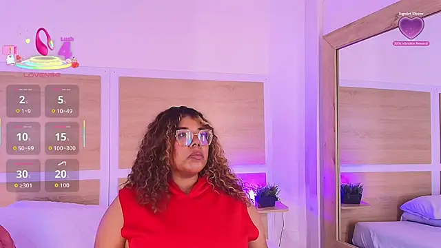 Snapshot of _nickypurple_ chatting on December 2025 07:08:02 PM nickypurple online show from December 2025 07:08:02 PM