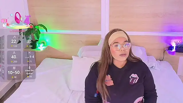 Snapshot of _nickypurple_ chatting on February 2026 07:12:01 PM nickypurple online show from February 2026 07:12:01 PM