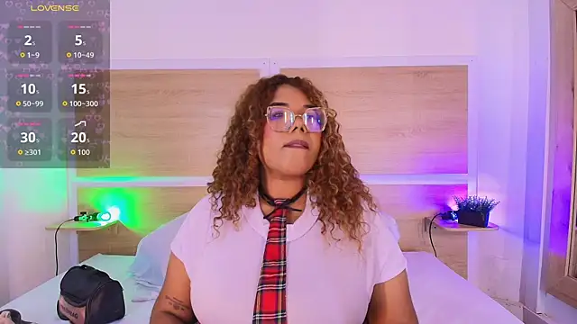 Snapshot of _nickypurple_ chatting on February 2026 07:21:02 PM nickypurple online show from February 2026 07:21:02 PM