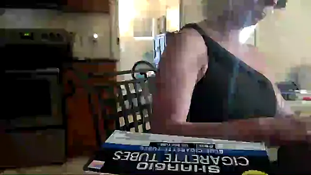 Snapshot of TiffaneyLove chatting on March 2025 06:21:02 PM TiffaneyLove online show from March 2025 06:21:02 PM