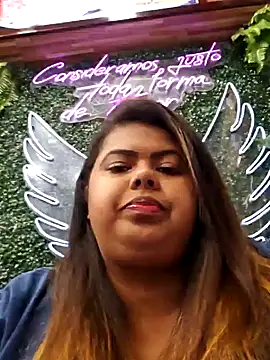 Snapshot of biancabombombbw chatting on December 2024 09:41:01 AM biancabombombbw online show from December 2024 09:41:01 AM