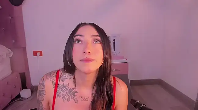 Snapshot of isa_red_hair chatting on January 2025 03:50:02 AM isa red hair online show from January 2025 03:50:02 AM