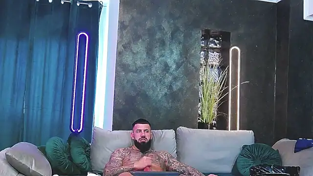 masterkingofmusclee online show from January 2025 12:26:02 PM