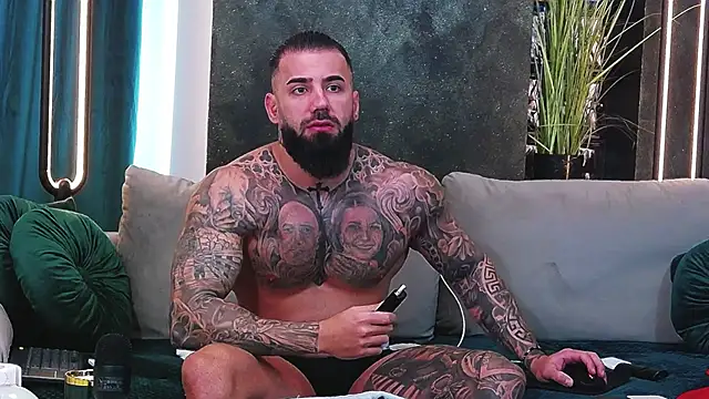 masterkingofmusclee online show from January 2025 12:27:01 PM