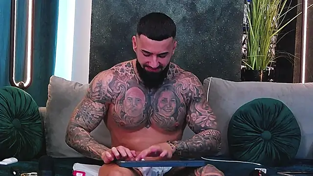 masterkingofmusclee online show from February 2025 10:00:01 AM