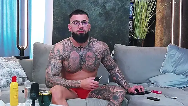 masterkingofmusclee online show from March 2025 01:07:02 PM