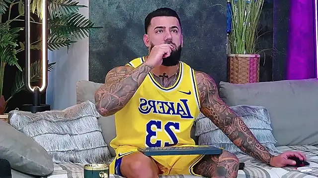 masterkingofmusclee online show from November 2025 09:31:02 AM