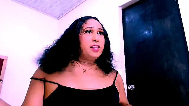 Snapshot of big_alondra_x chatting on November 2025 08:20:02 PM big alondra x online show from November 2025 08:20:02 PM