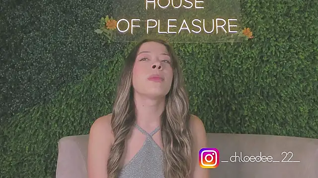 Snapshot of chloe_d chatting on October 2025 12:24:01 PM chloe d online show from October 2025 12:24:01 PM