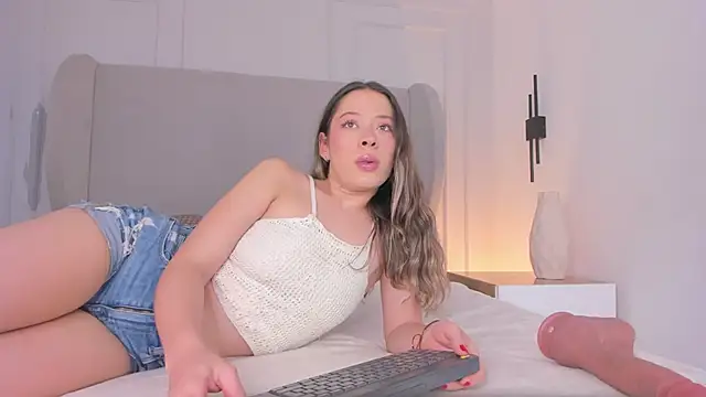 Snapshot of chloe_d chatting on November 2025 02:07:02 PM chloe d online show from November 2025 02:07:02 PM