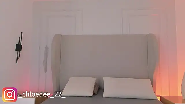 chloe d online show from February 2026 11:05:02 AM