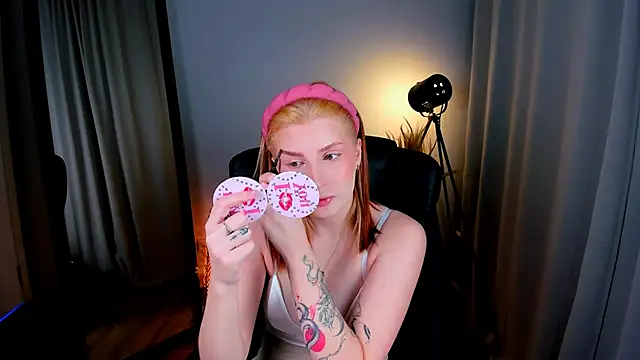 Mira  Blush online show from November 2025 09:03:02 PM