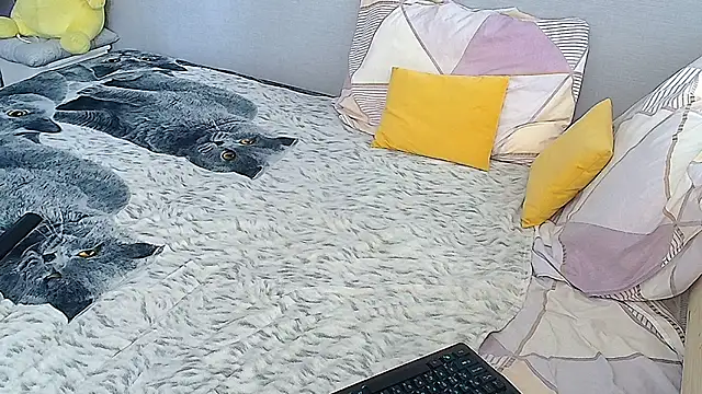 KathrineBerry online show from March 2025 04:37:02 AM