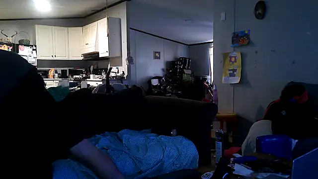 Snapshot of Bi_curious86 chatting on October 2025 03:46:01 PM Bi curious86 online show from October 2025 03:46:01 PM