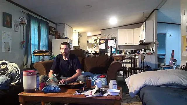 Snapshot of Bi_curious86 chatting on October 2025 09:49:02 PM Bi curious86 online show from October 2025 09:49:02 PM