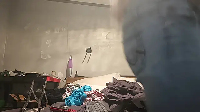 Snapshot of Bi_curious86 chatting on November 2025 07:56:02 PM Bi curious86 online show from November 2025 07:56:02 PM