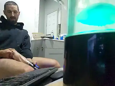 Snapshot of Bi_curious86 chatting on February 2026 02:03:01 PM Bi curious86 online show from February 2026 02:03:01 PM