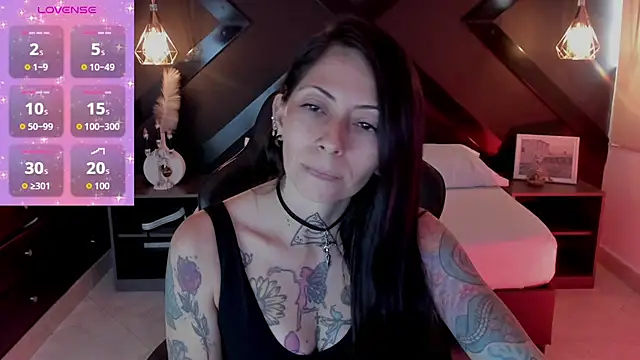 dark gotica online show from October 2025 08:49:02 PM