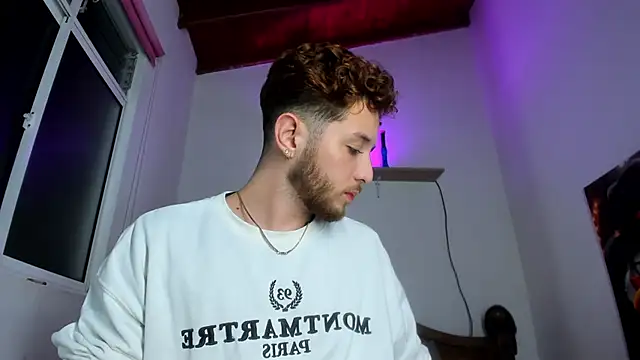 Juan Castano online show from October 2025 08:16:02 AM