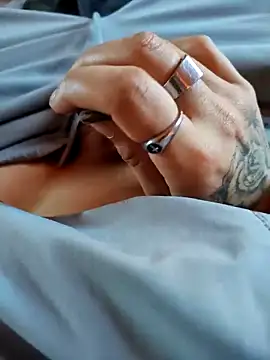 Luka932 online show from March 2026 03:51:01 PM