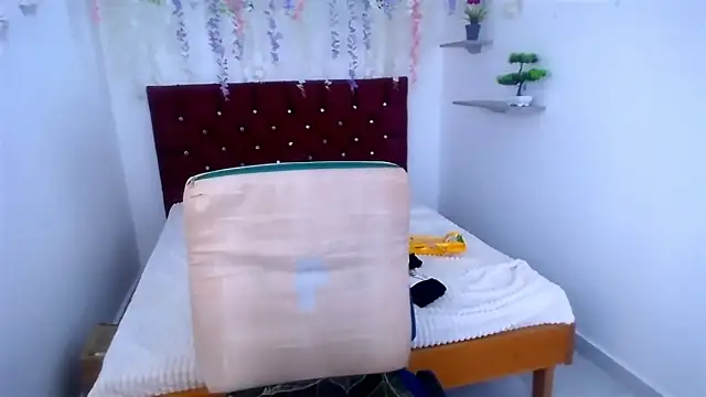 minibrowniet online show from October 2025 02:44:01 AM
