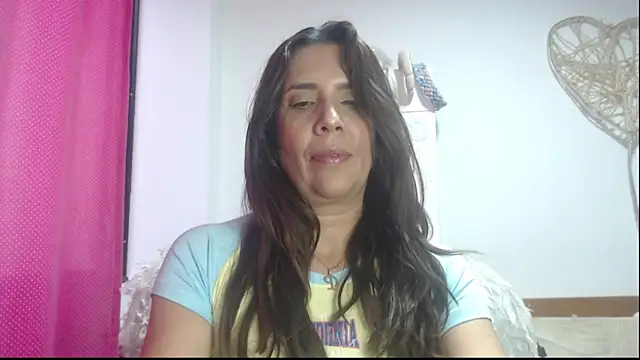 Victoria meester online show from January 2025 08:37:01 PM