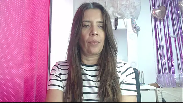 Victoria meester online show from February 2025 09:58:01 PM