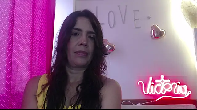 Victoria meester online show from March 2025 02:45:01 PM