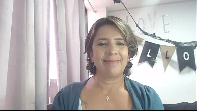 Victoria meester online show from October 2025 07:47:02 PM