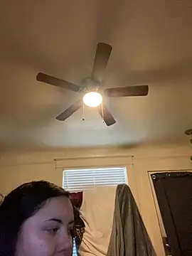 xocrybaby online show from November 2025 08:54:02 PM