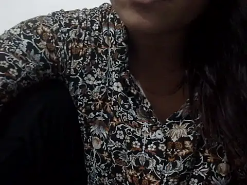 shekira99 online show from October 2025 02:52:02 PM