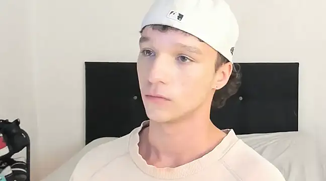 Snapshot of angelcortes chatting on January 2025 12:24:01 PM angelcortes online show from January 2025 12:24:01 PM