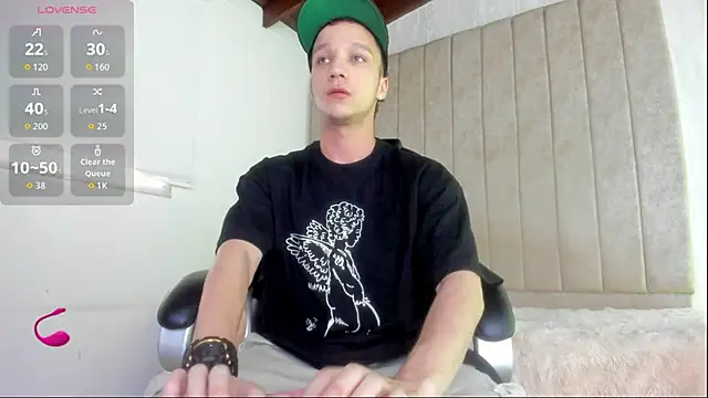 angelcortes online show from December 2025 07:32:01 PM